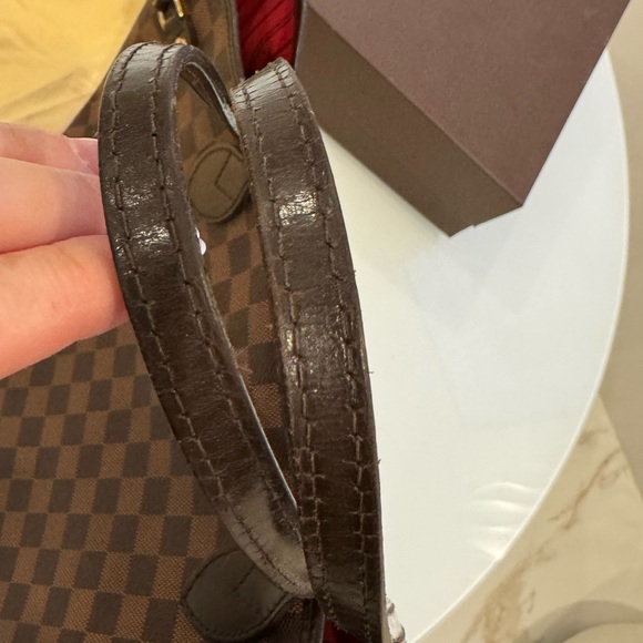 Louis Vuitton Neverfull MM tote in Damier Ebene canvas - Picture 5 of 12